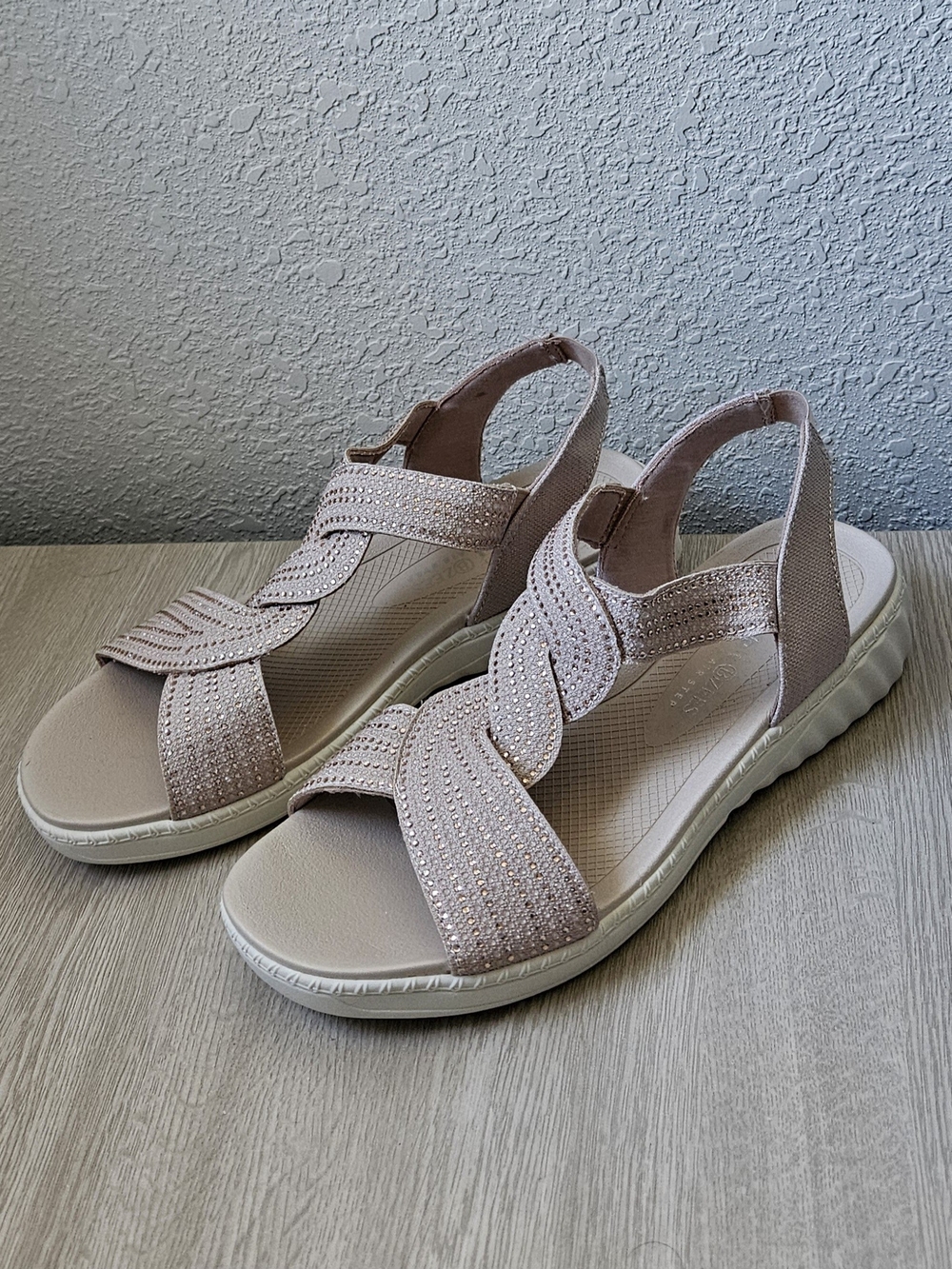 LifeStride BZEES Air Step Lily Bright Sandals Women's 8.5W Blush Pink Rhinestone